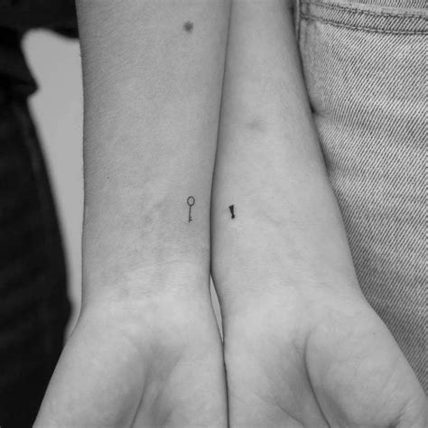 tatuajes para parejas discretos